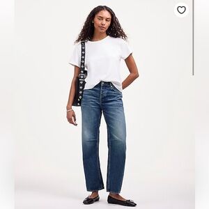 Madewell // EUC The Darted Barrel-Leg Jean in Irmo Wash